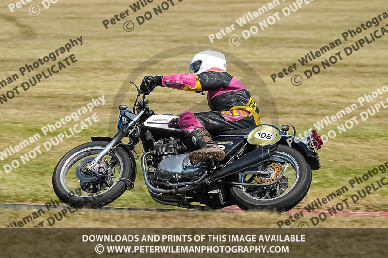 cadwell park;cadwell park photographs;cadwell trackday photographs;enduro digital images;event digital images;eventdigitalimages;peter wileman photography;racing digital images;trackday digital images;trackday photos